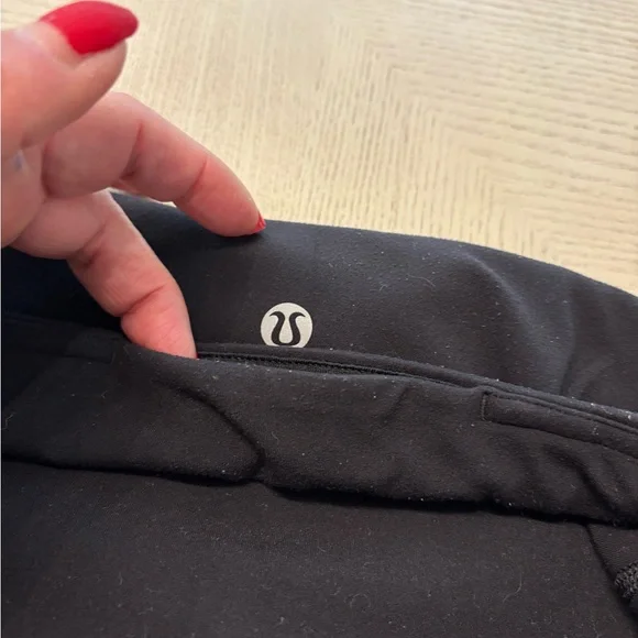 Lululemon Black‎ Leggings Sz 2 - Picture 8 of 8